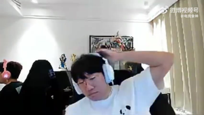 png电子官网怒气值正在高涨😡Ning喊话队友金灿毅：你要尊重这个游戏尊重每个人
